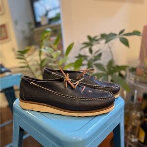 Modern leather boat shoes